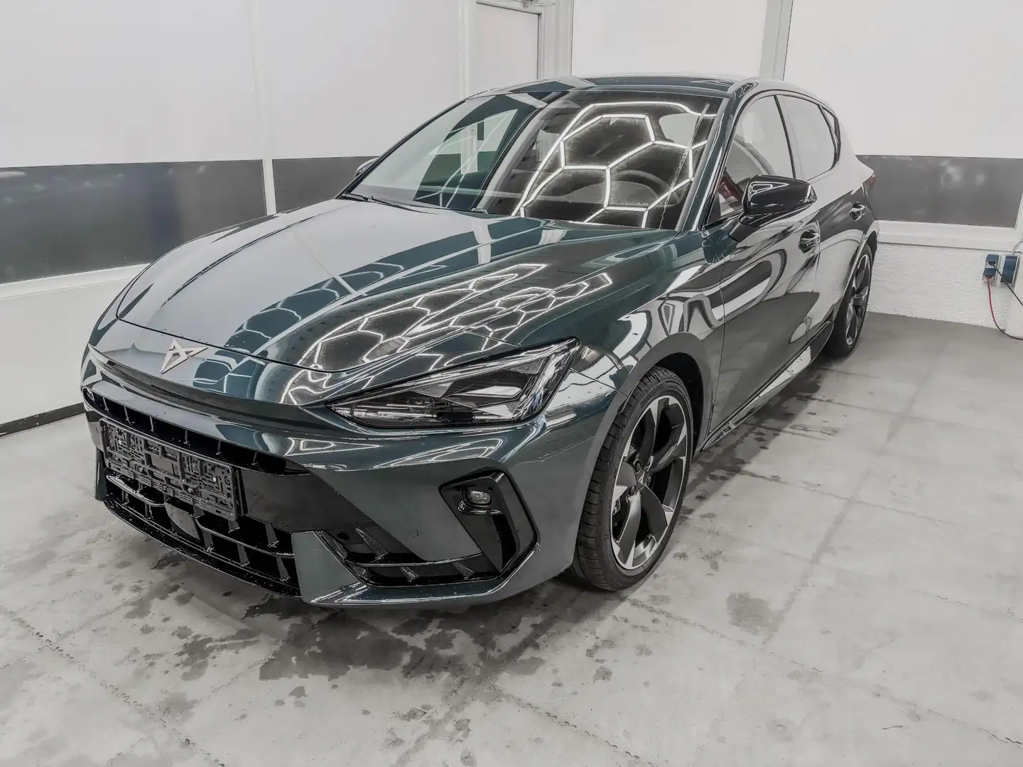 CUPRA Leon 1.5 TSI NAVI INTELLIGENT DRIVE MATRIX 1.5 TSI 1... Blau - 1