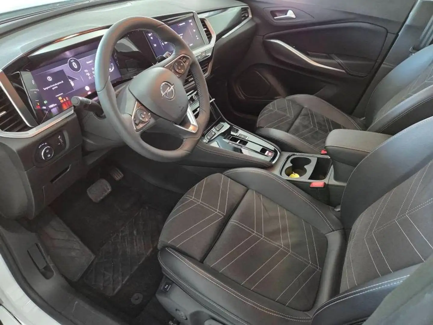 Opel Grandland 1.5 diesel Ecotec aut. Ultimate Bianco - 2