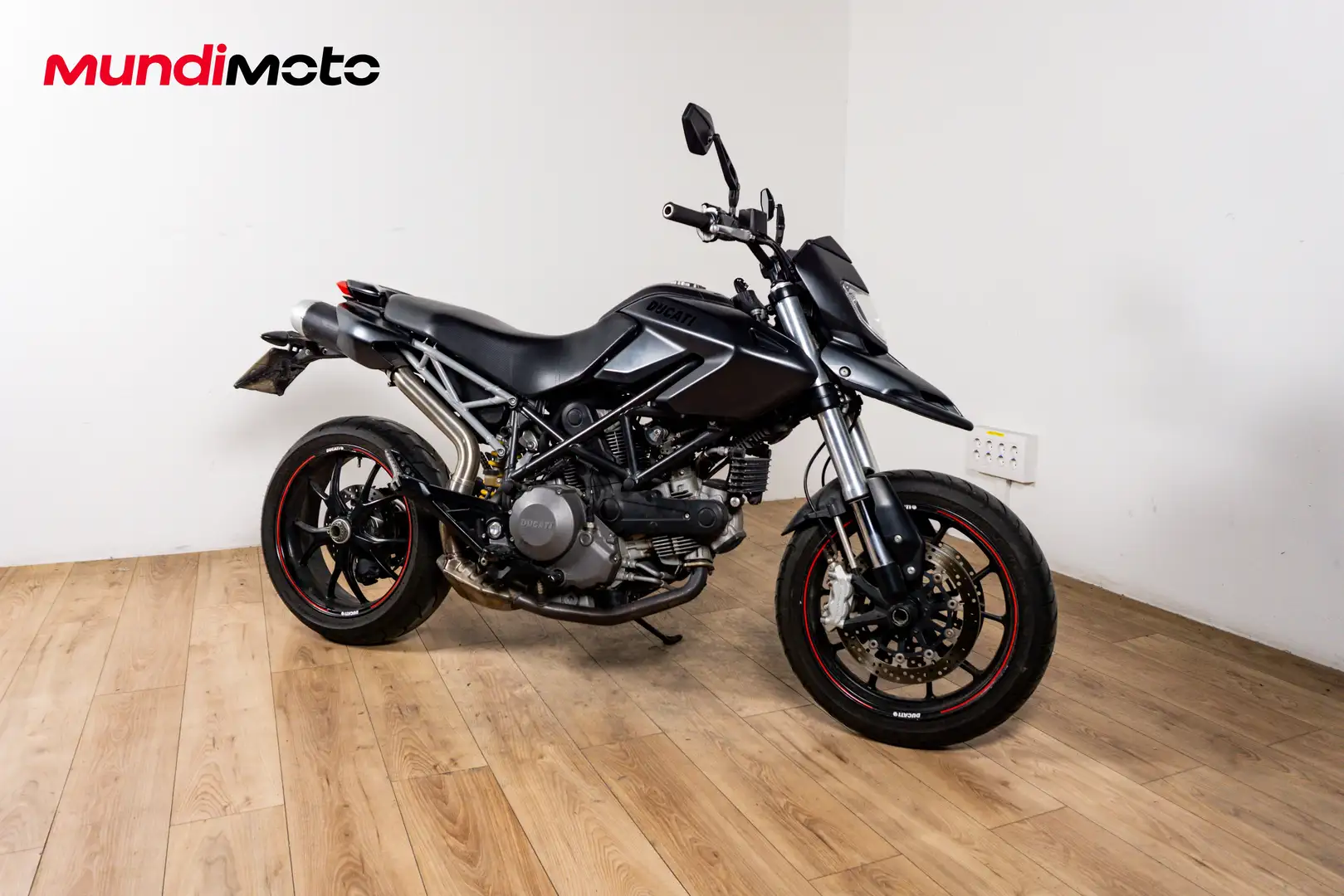 Ducati Hypermotard 796 - 2