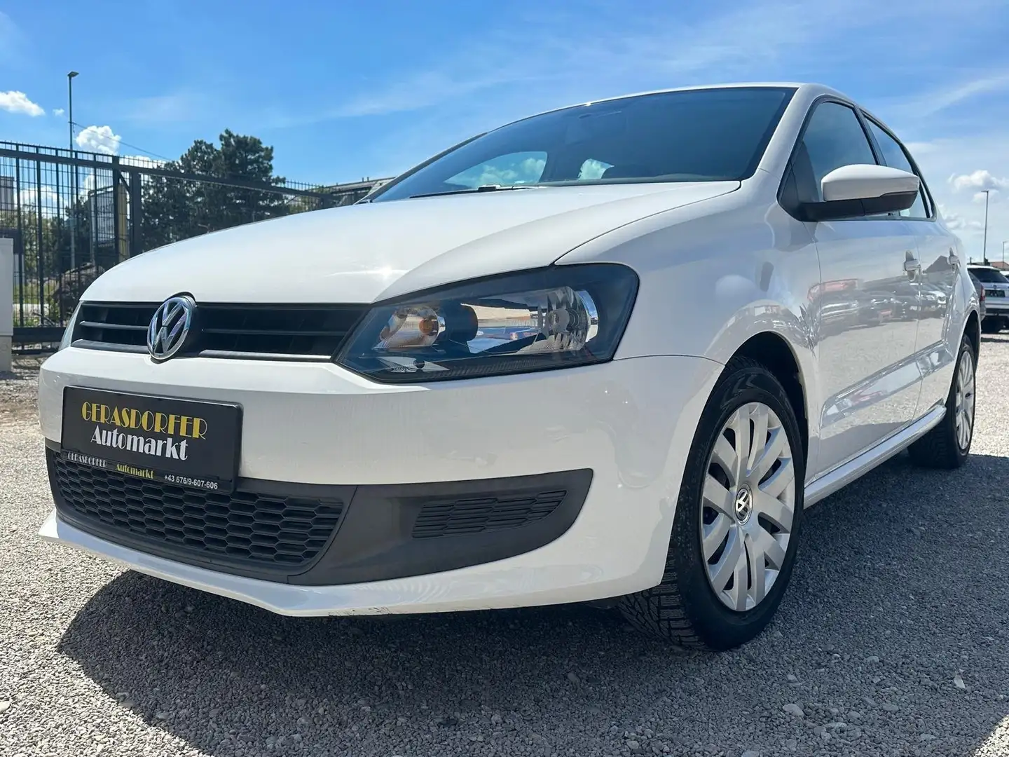 Volkswagen Polo 1.2TDI Trendline **1-Besitz*Finanzierung*Klima** Weiß - 2