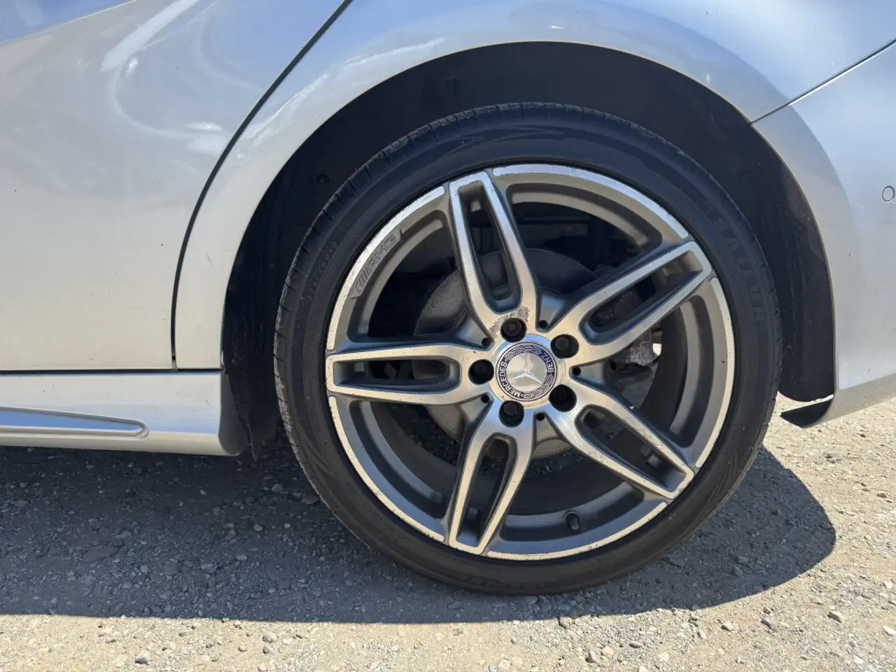 Mercedes-Benz B-Class снимка Mercedes-Benz B-Class