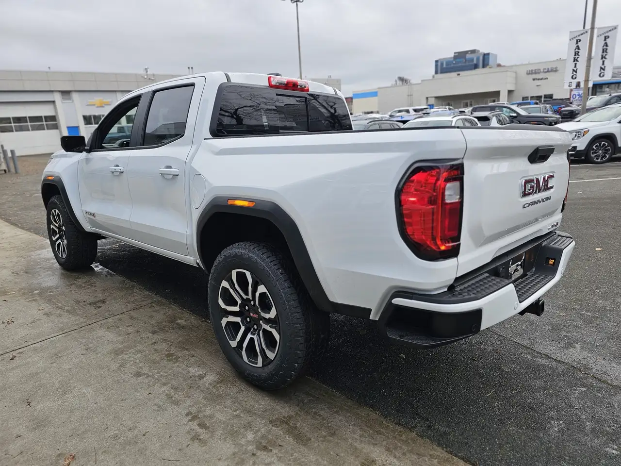 GMC Canyon снимка GMC Canyon
