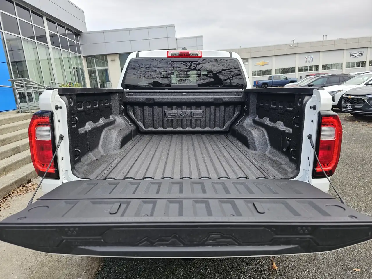 GMC Canyon снимка GMC Canyon