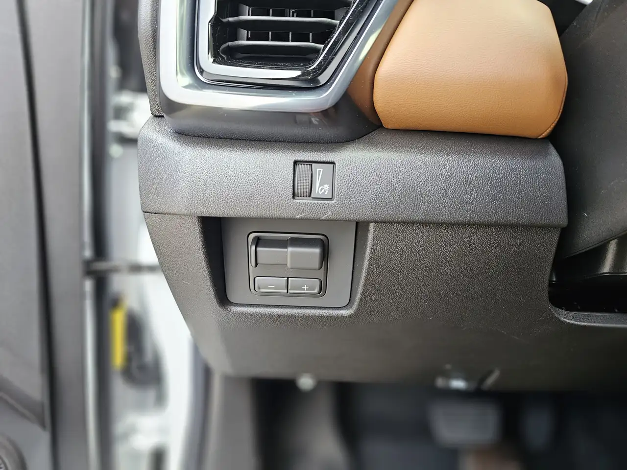 GMC Canyon снимка GMC Canyon