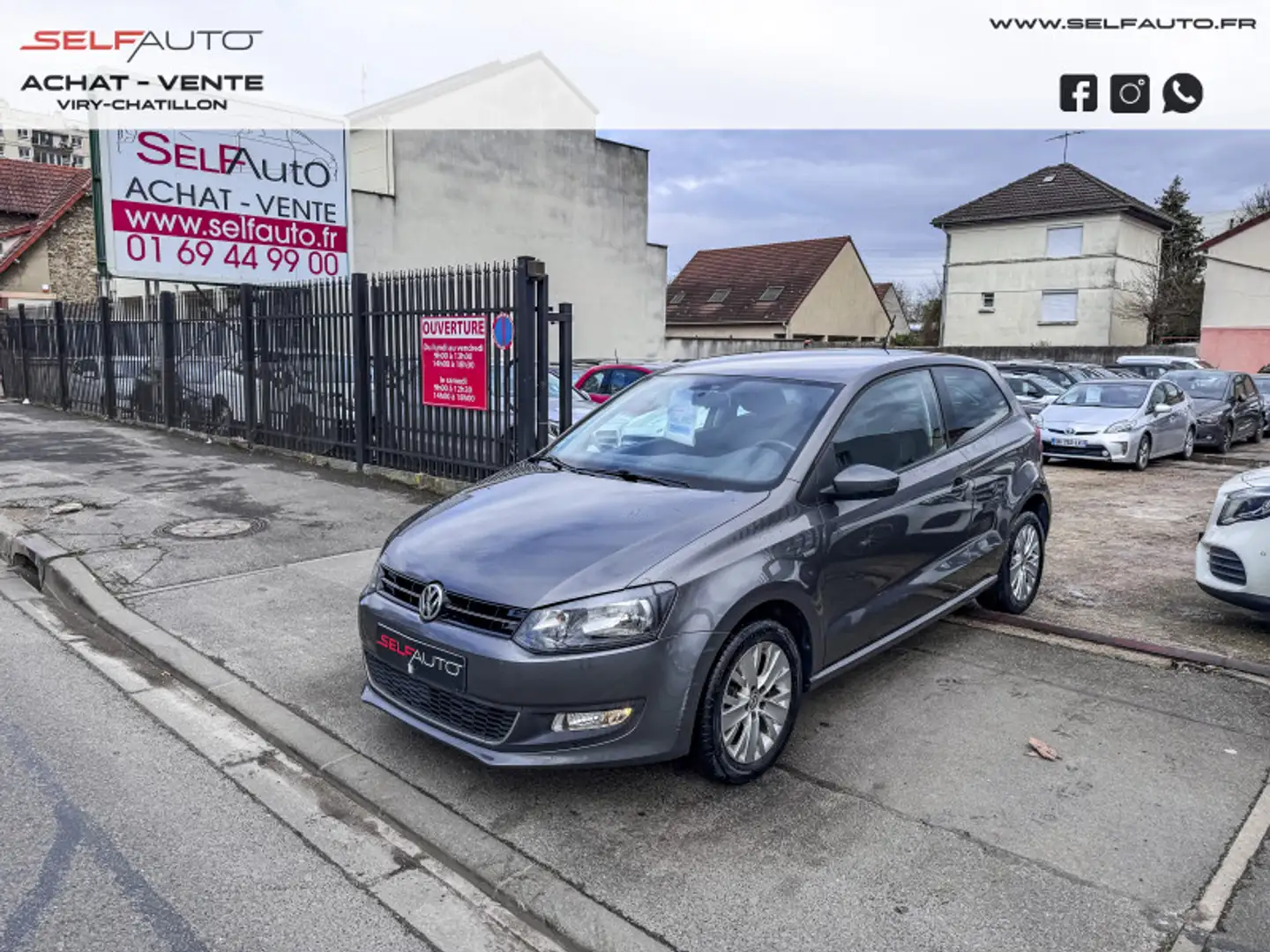 Volkswagen Polo 1.2 70CH LIFE 3P Gris - 1