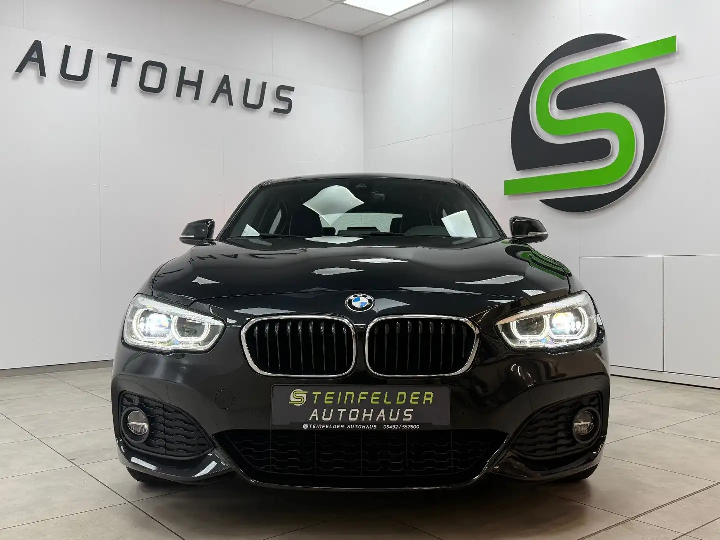 BMW 120 i M Sport LEDER / SHZ / NAVI / LED / SHADOW Noir - 2