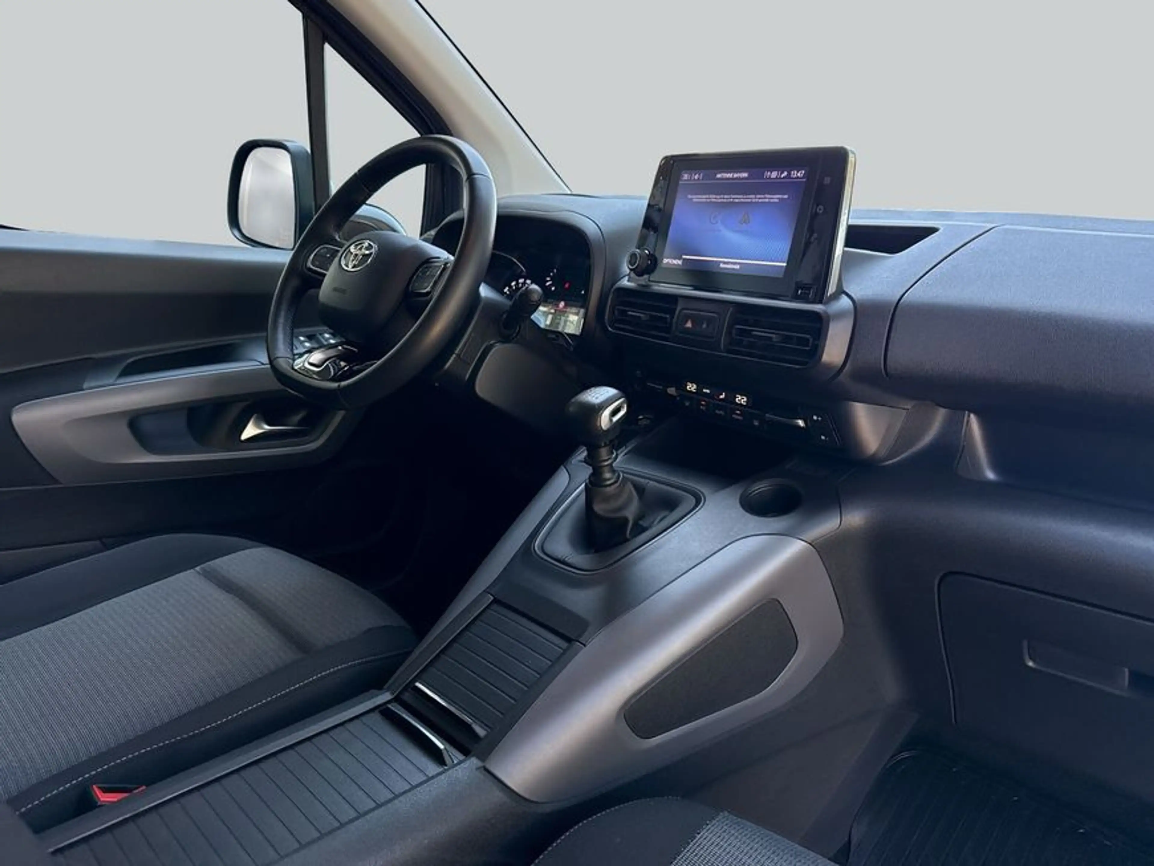 Toyota Proace City Proace City Verso 1.2 Turbo L1 Team Deutschland — photo 15