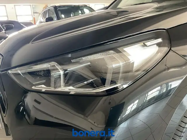 BMW X1 view 10