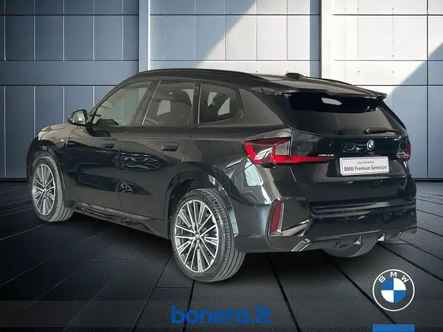 BMW X1 view 8