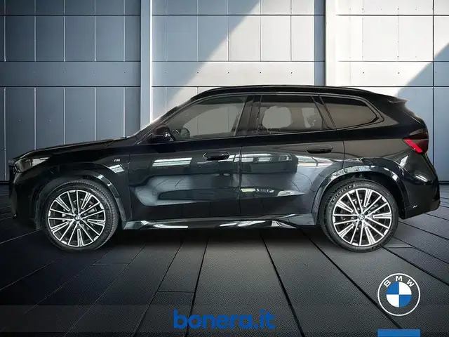 BMW X1 view 9