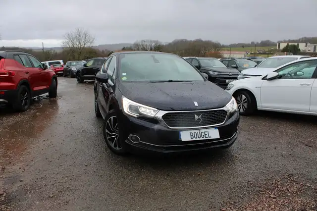 DS Automobiles DS 4 EXECUTIVE 1L6 HDI 120 CV GPS 3D CLIM FULL LED CUIR MASSANT USB JA 17 RÉGULATEUR