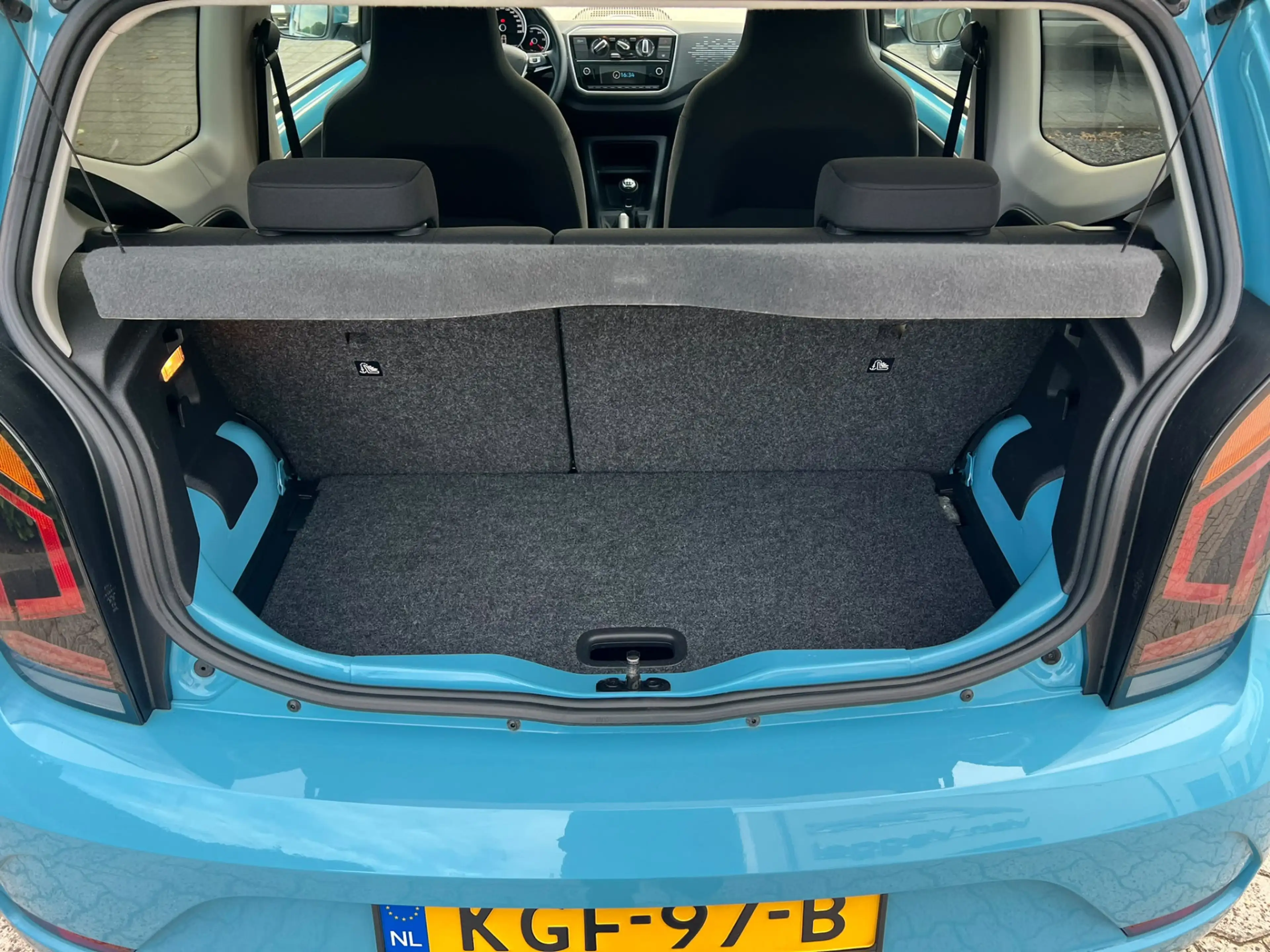 Volkswagen up! 1.0 BMT Sound Up! Special ! panorama, airco, multi — photo 6