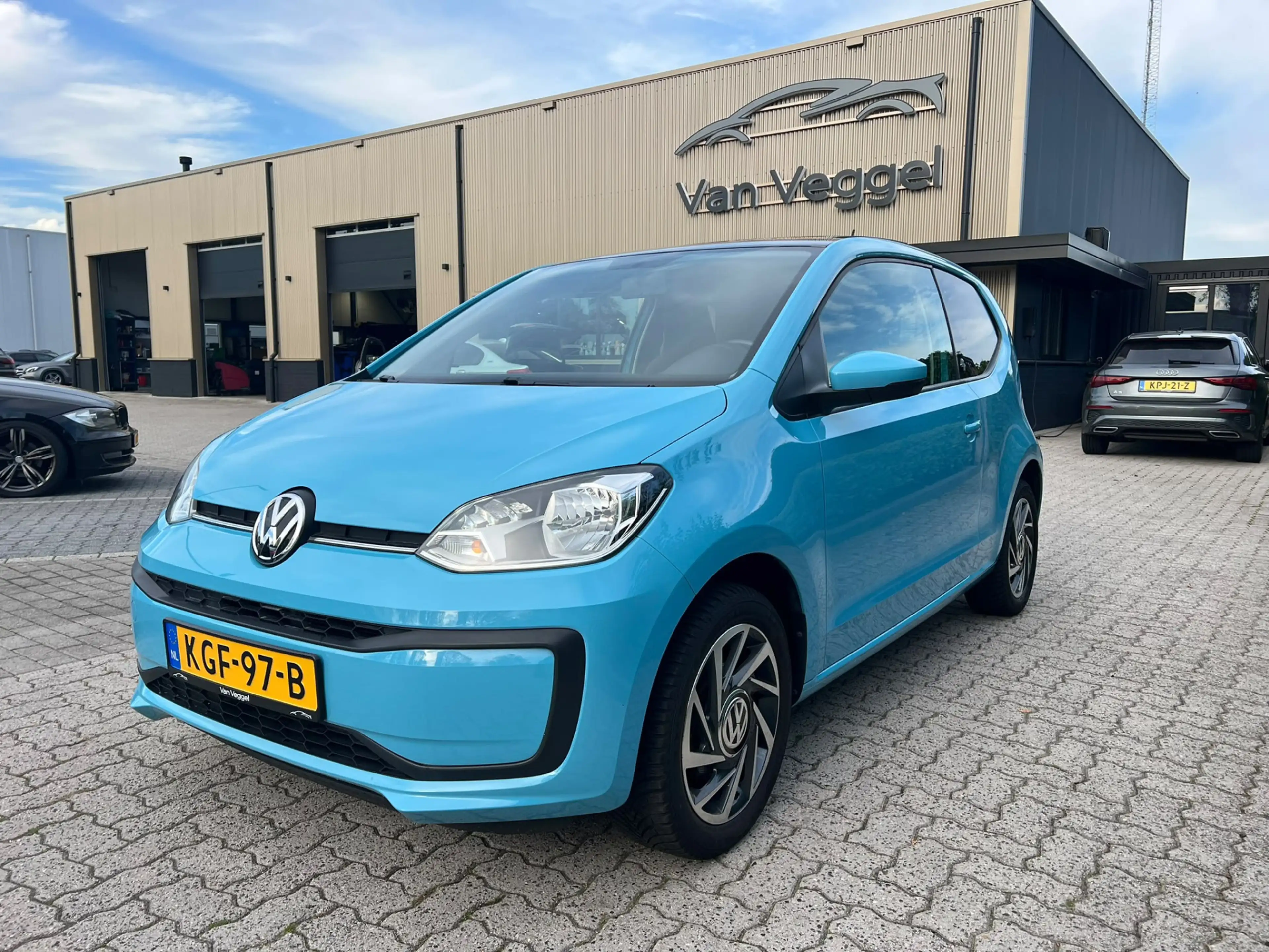 Volkswagen up! 1.0 BMT Sound Up! Special ! panorama, airco, multi — photo 7