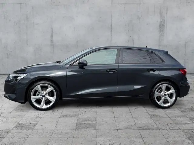 Audi A3 view 4