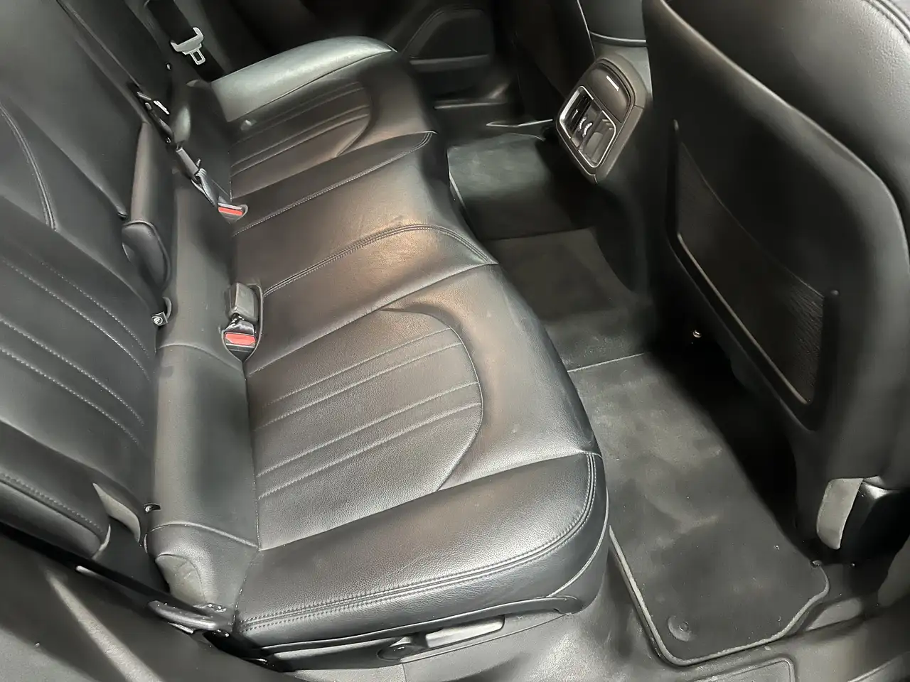 Maserati Levante 2023 — фото 14
