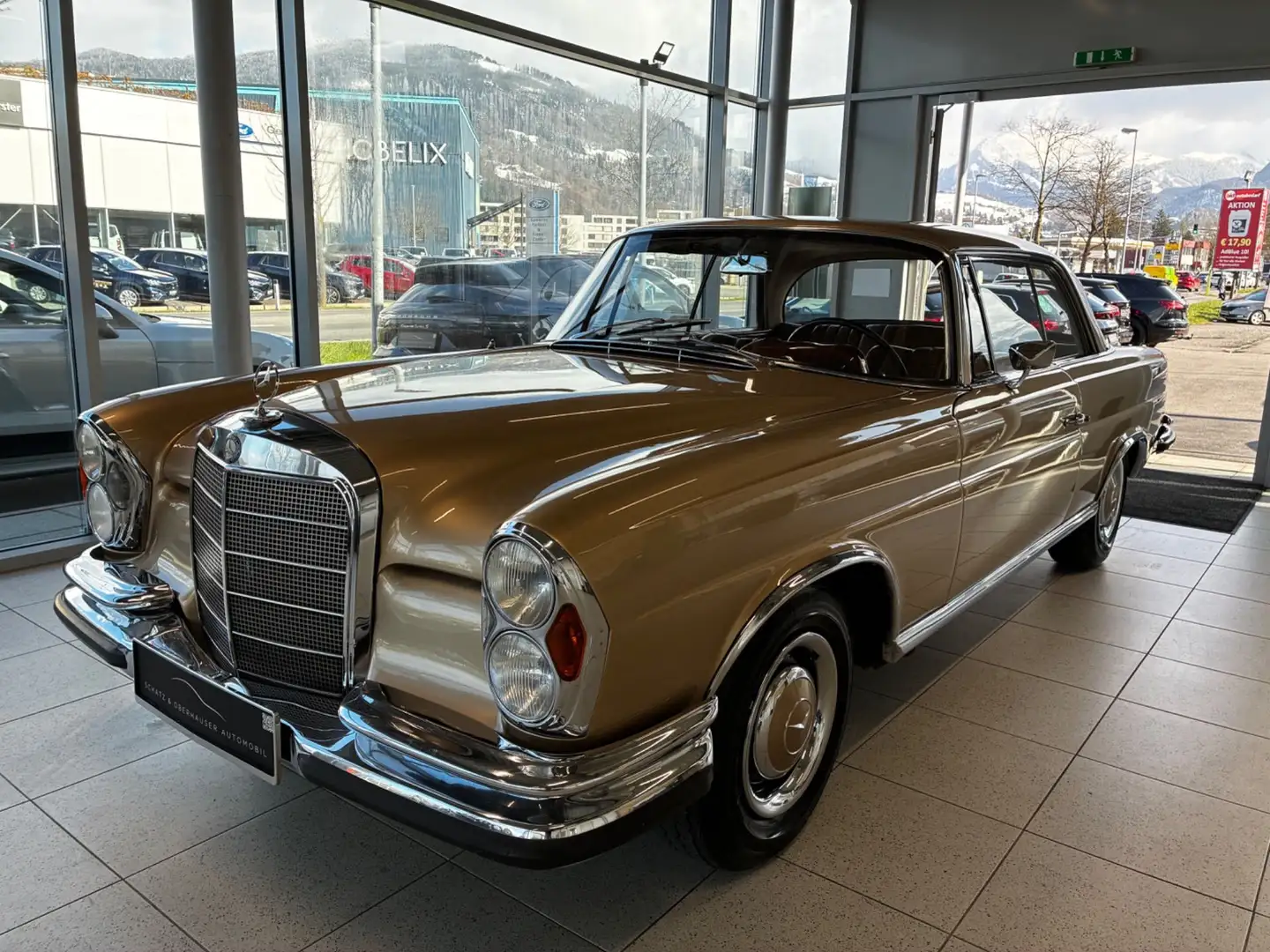 Mercedes-Benz 250 MB 250SC/ C COUPR / 111 Gold - 1