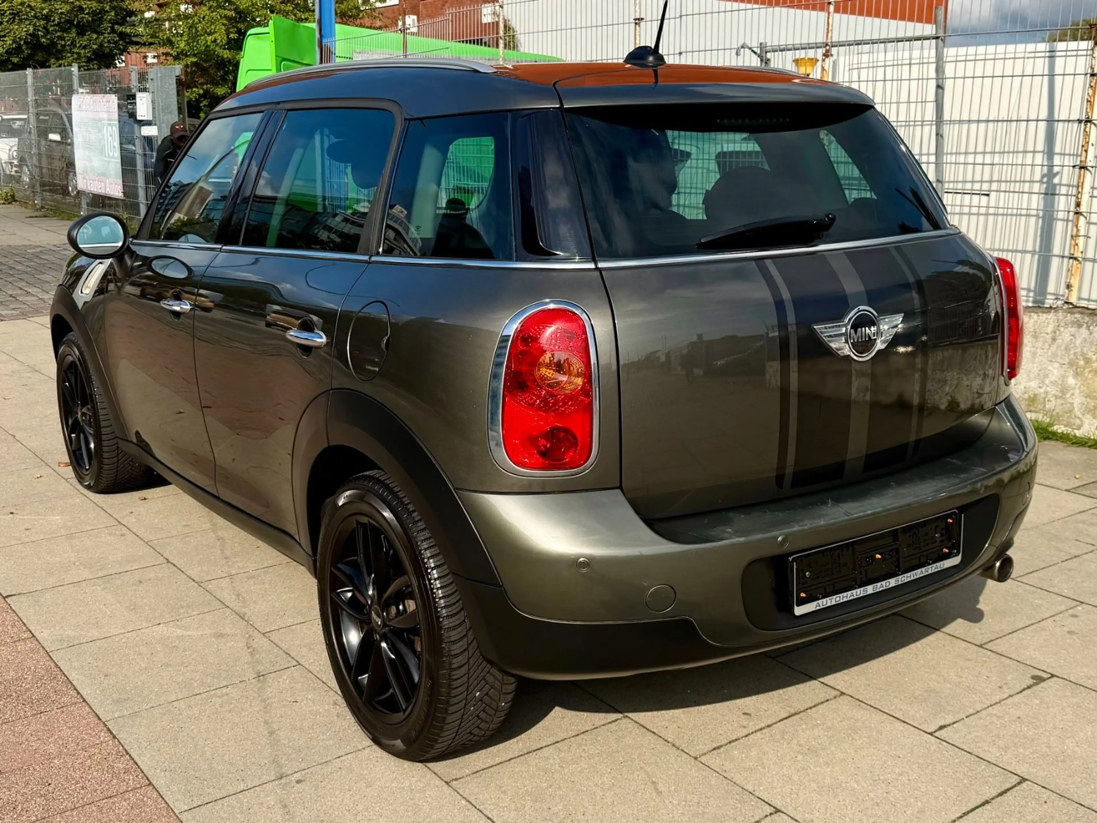 MINI One Countryman One * TÜV NEU — photo 8