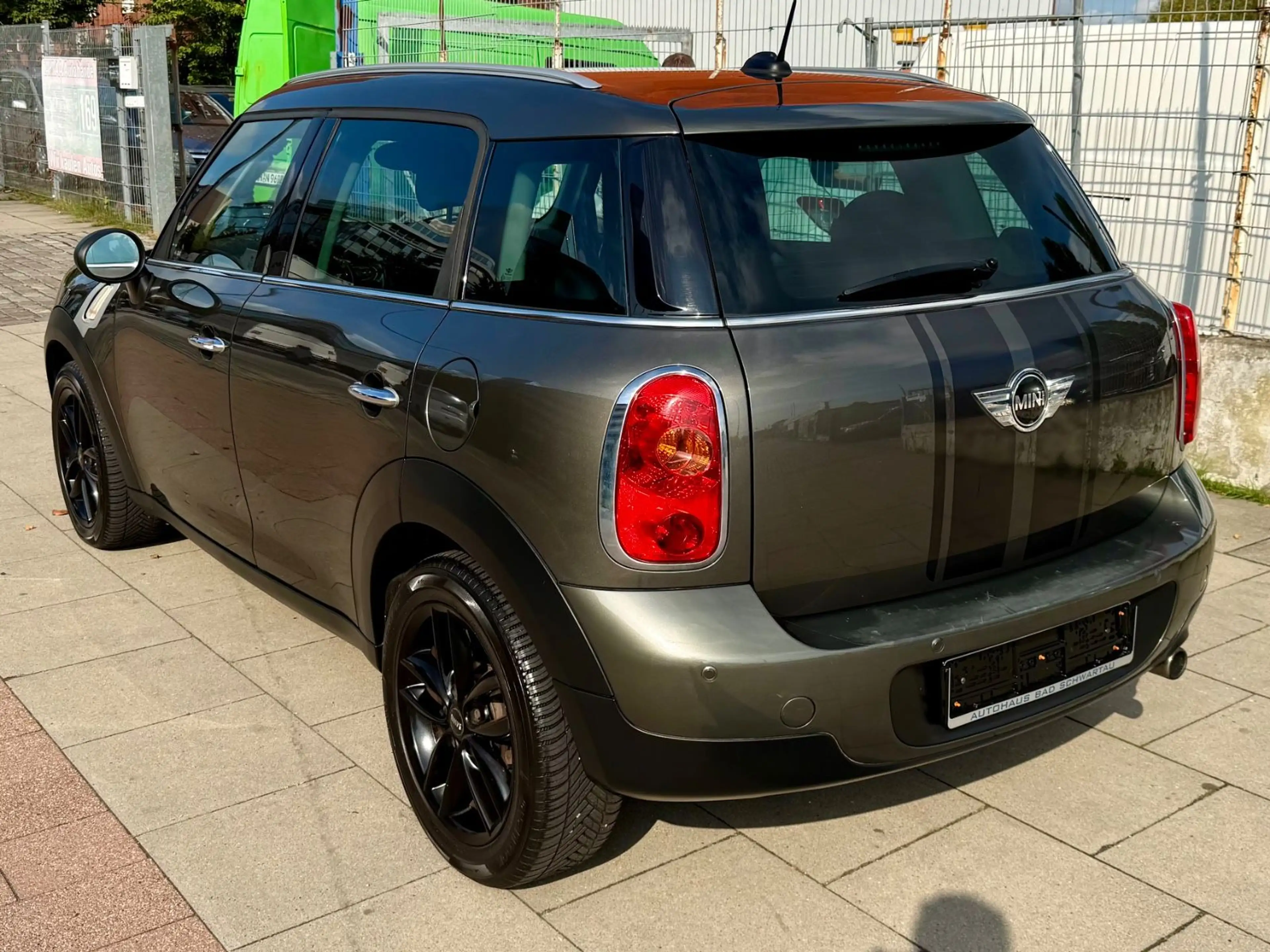 MINI One Countryman One * TÜV NEU — photo 9