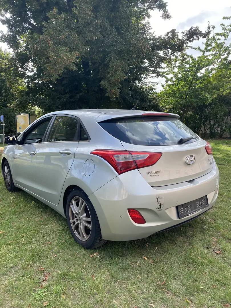 Hyundai i30 1,6 GDI Premium - 1
