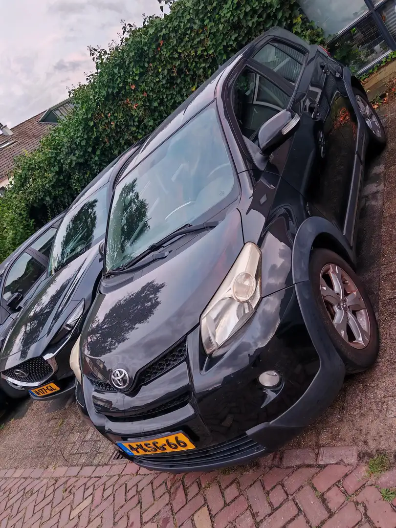 Toyota Urban Cruiser Urban Cruiser 1.3 VVT-i Comfort Noir - 2