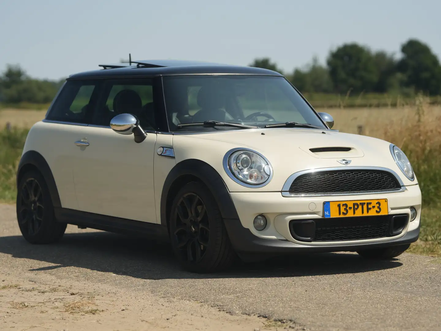MINI Cooper S R56 LCI - 10 Year Anniversary Blanc - 1