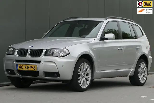 BMW X3 3.0i Youngtimer Navi Stoelverwarming Leder Memory