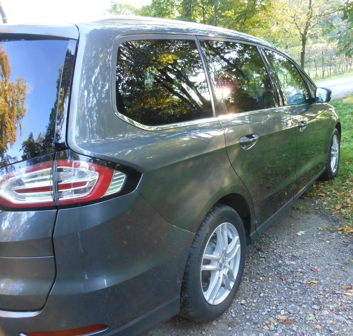 Ford Galaxy Galaxy 2,0 Titanium Start/Stop Powershift Titanium Grau - 2