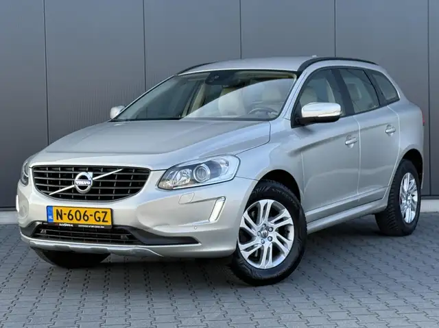 Volvo XC60 2.0 D3 Polar+ Leder - Xenon - Goed Onderhouden - N