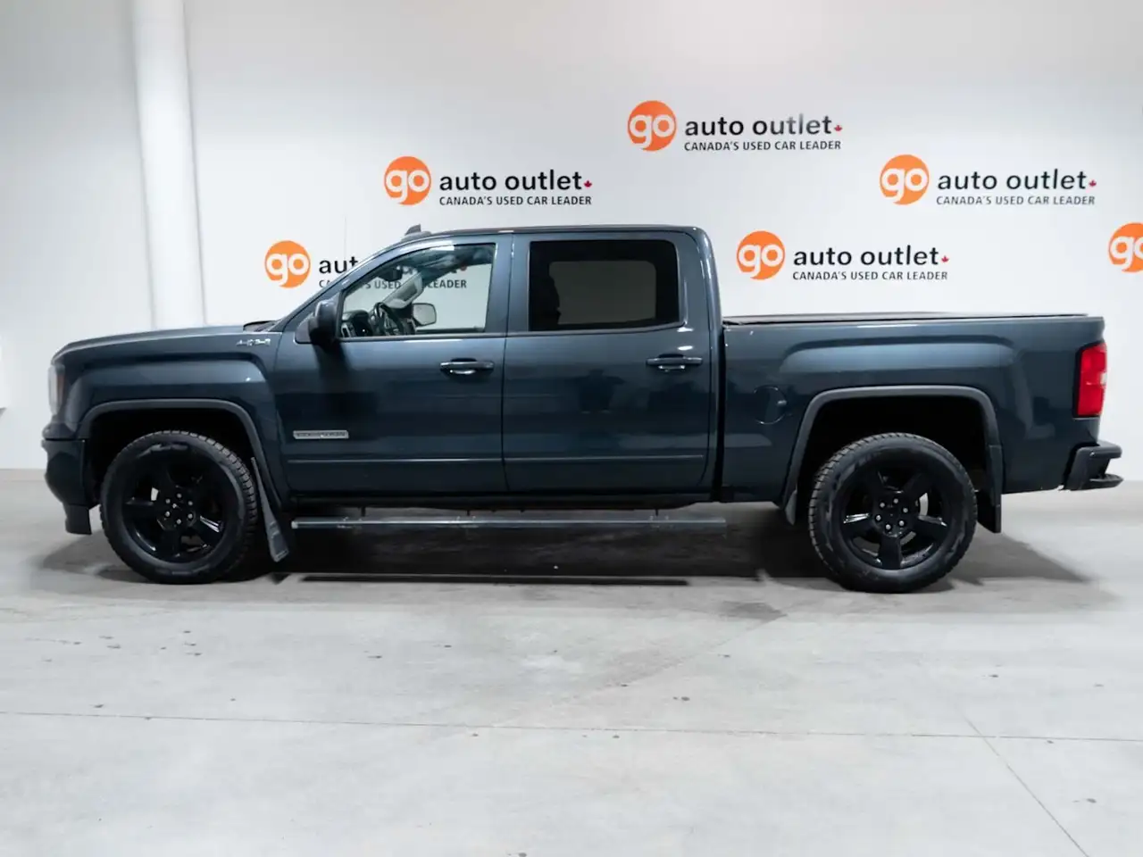 GMC Sierra 1500 снимка GMC Sierra 1500