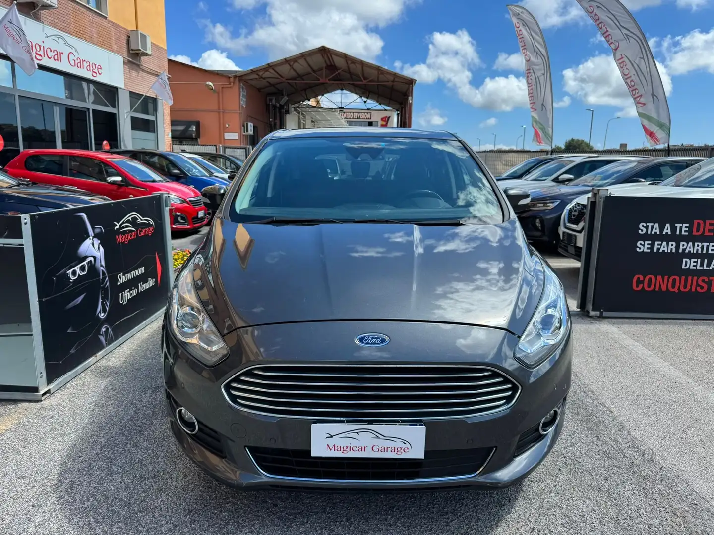 Ford S-Max S-Max 2.0 tdci Business 7 POSTI Grijs - 2