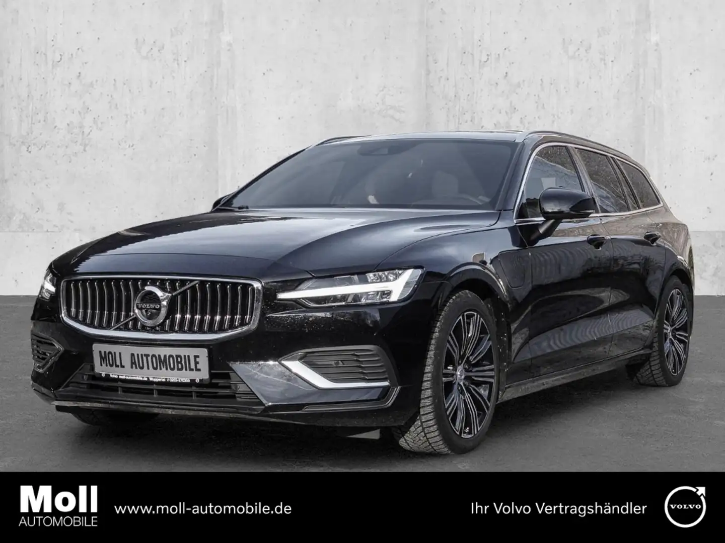 Volvo V60 Kombi Inscription Recharge Plug-In Hybrid AWD T6 T Schwarz - 1