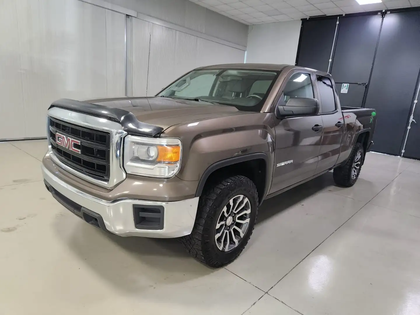 GMC Sierra Sierra 1500 cc 5300cc +AUTOCARRO Beżowy - 1