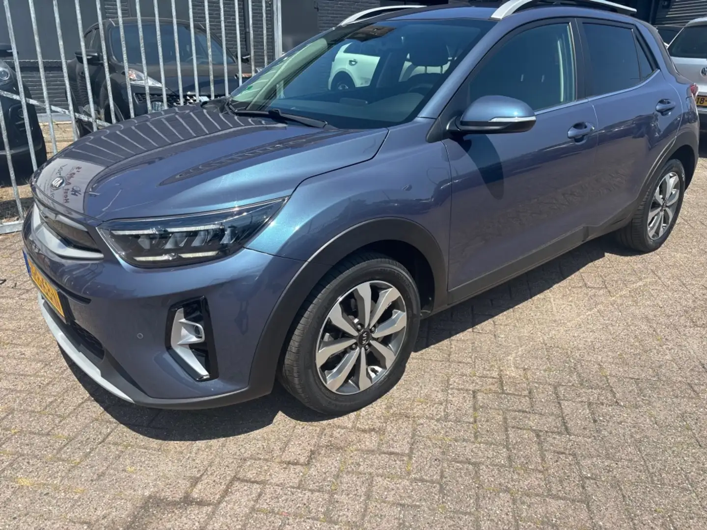 Kia Stonic 1.0 T-GDi AUTOM. |GAR TOT 05-2028 | CLIMA | CRUISE Bleu - 2