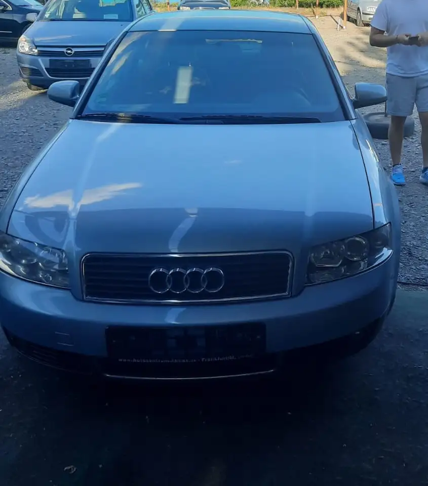 Audi A4 2.4, foto 4