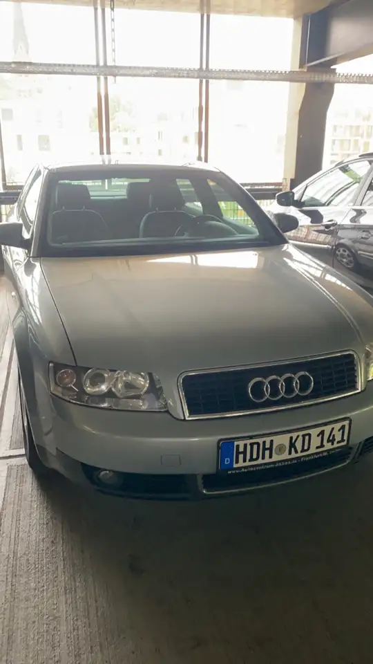 Audi A4 2.4, foto 1