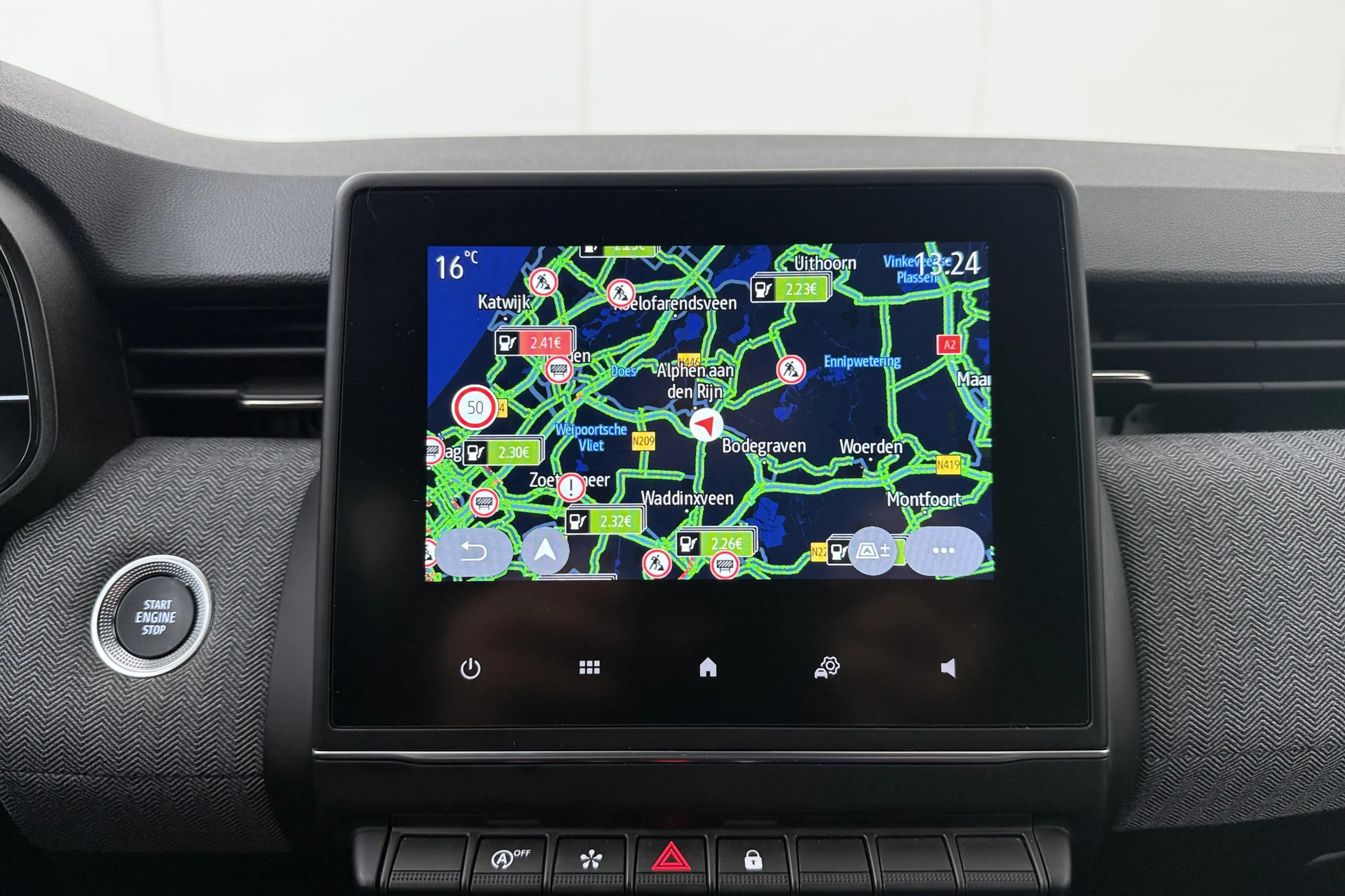 Renault Clio 1.0 TCe 90 GPF techno Camera Carplay Climate — photo 20