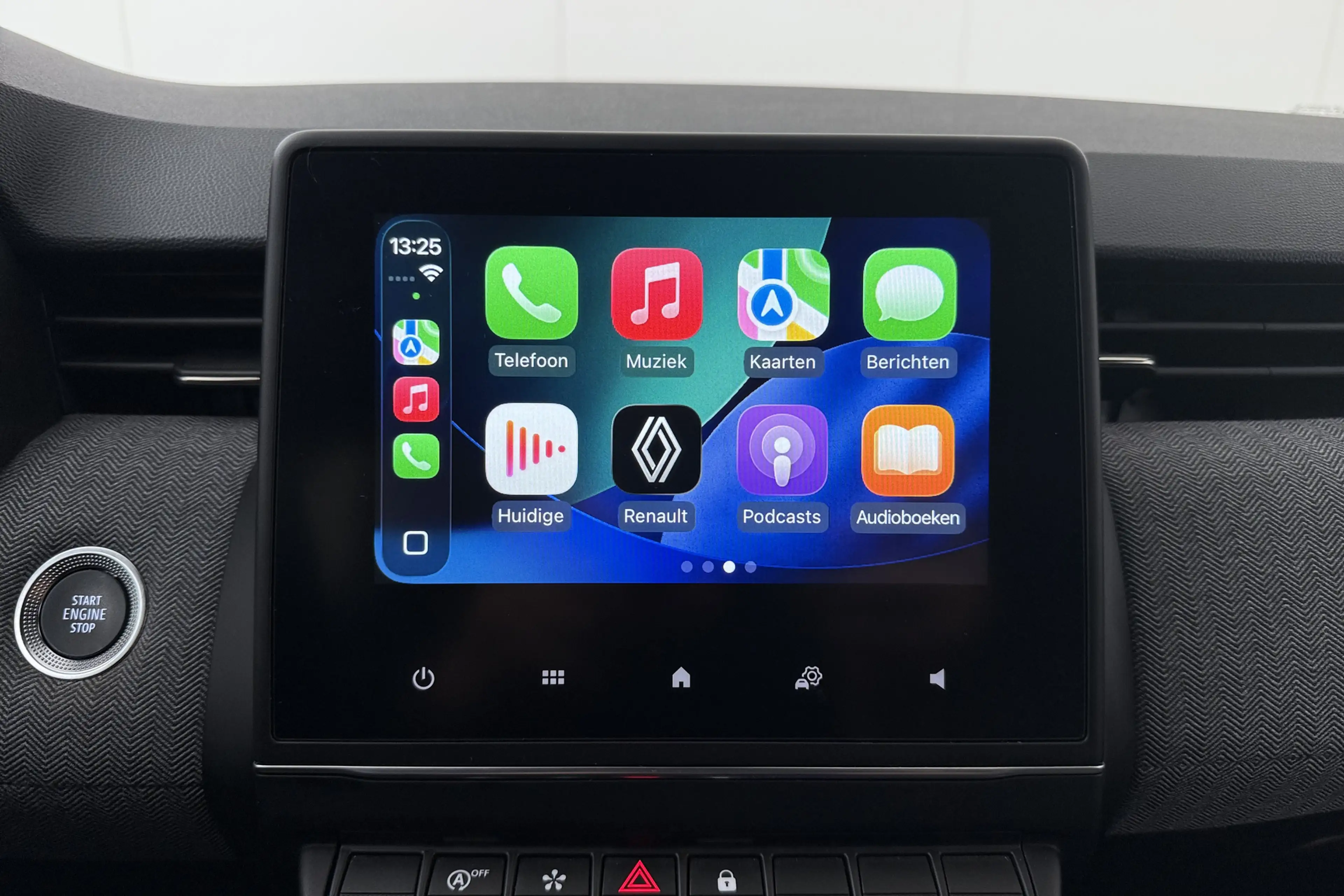 Renault Clio 1.0 TCe 90 GPF techno Camera Carplay Climate — photo 25