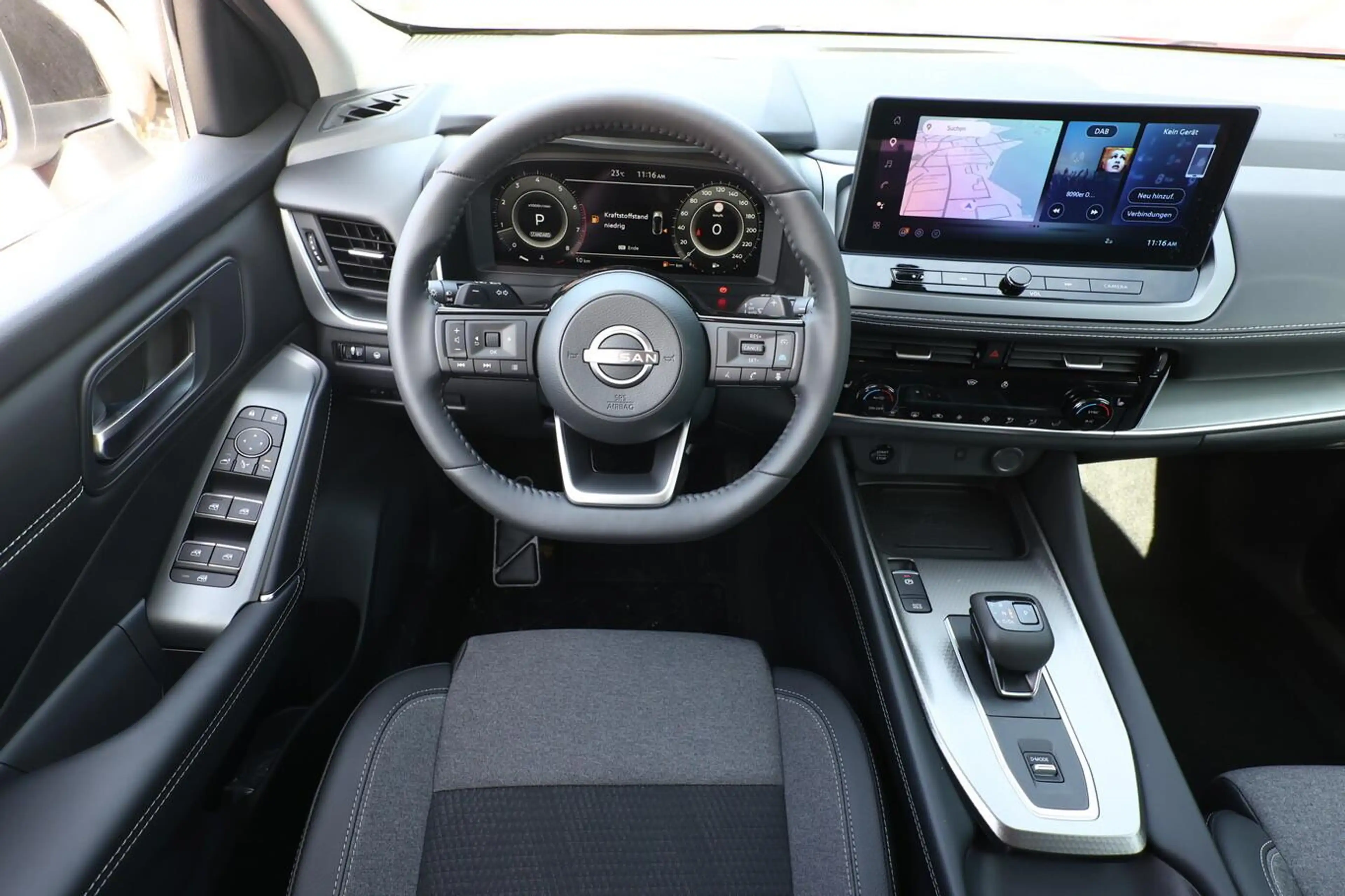 Nissan Qashqai AT N-Connecta Nav SHZ PrivG LED ACC LHZ 116 kW ... — photo 7