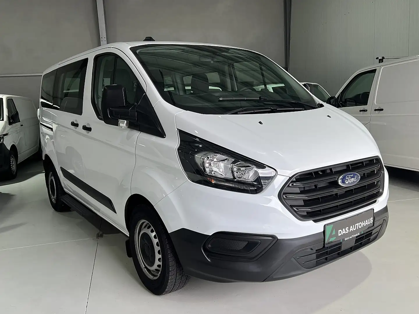 Ford Transit Custom Variobus 2,0 L1H1 320 - 9 SITZER Weiß - 1