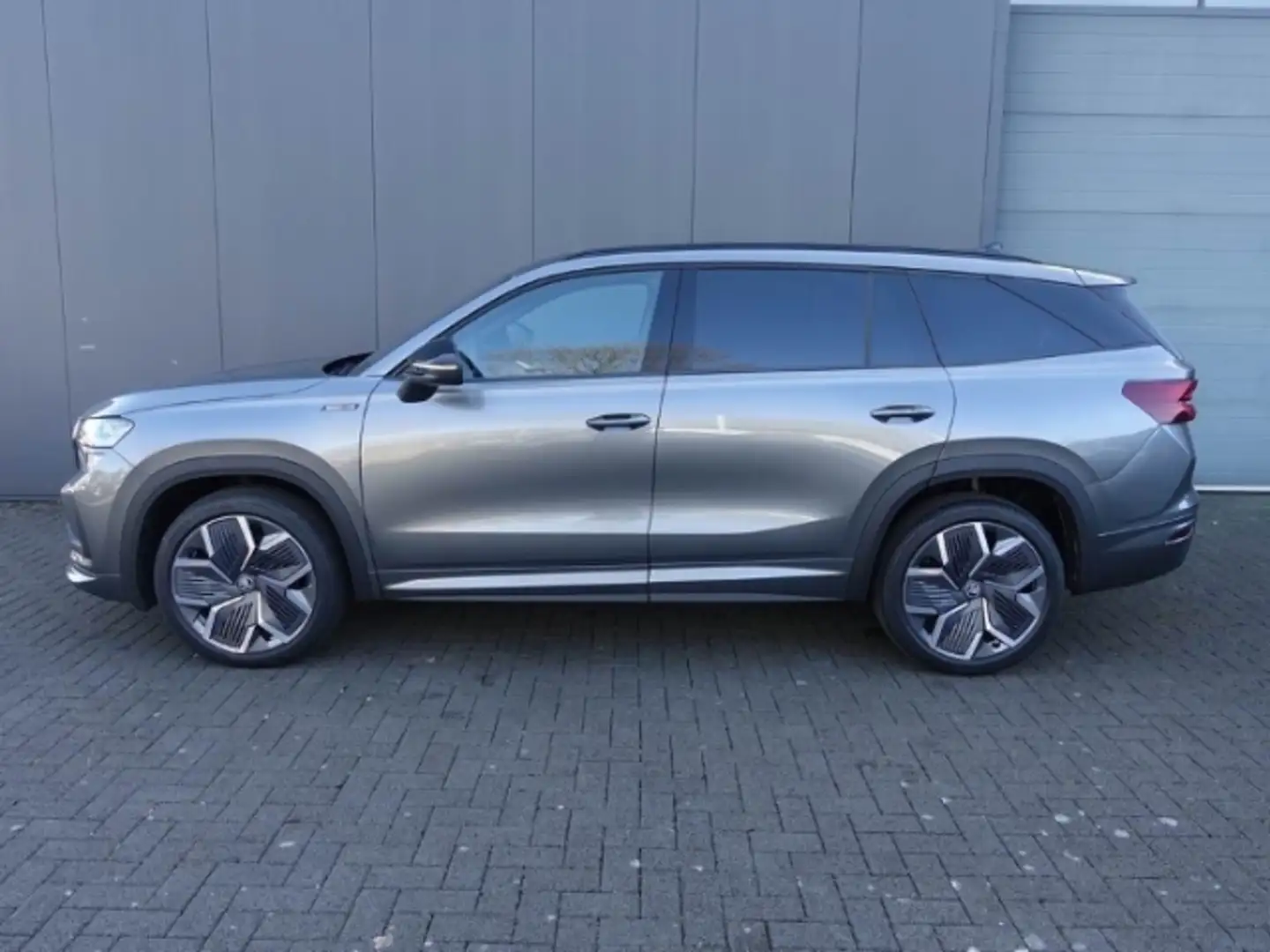 Skoda Kodiaq 2.0 TDI+DSG+4x4+SPORTLINE+7 SITZE+AHK Gris - 2
