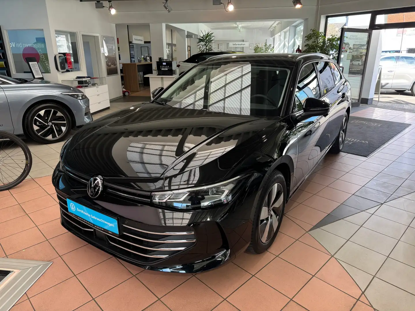 Volkswagen Passat Variant 1.5 eTSI LED+AHK+ACC+Klima Schwarz - 2