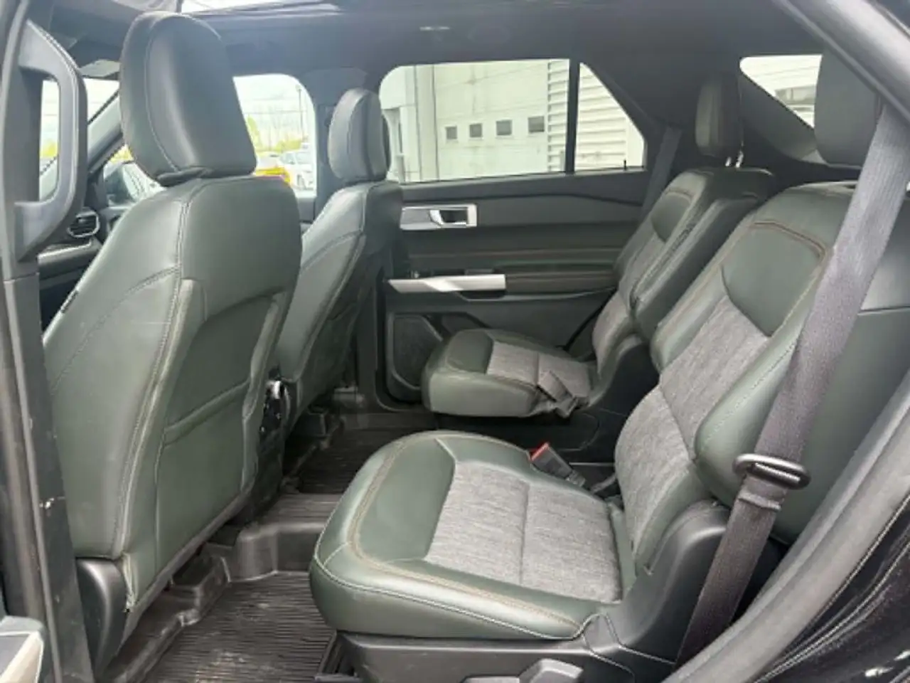 Ford Explorer снимка Ford Explorer