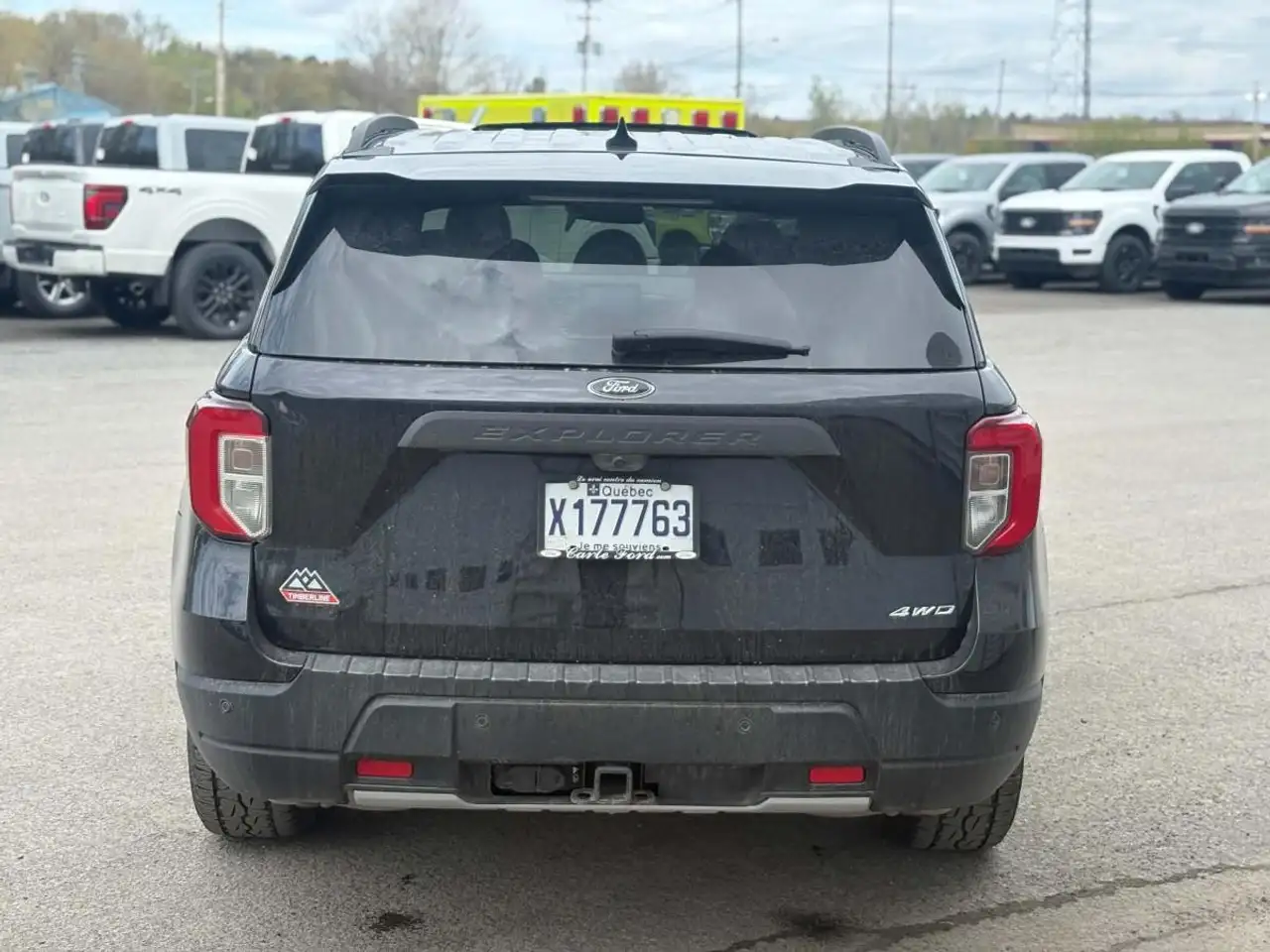 Ford Explorer снимка Ford Explorer