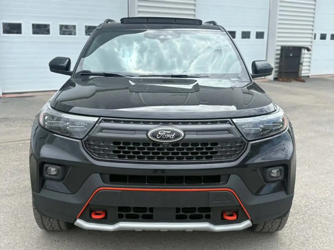 Ford Explorer снимка Ford Explorer