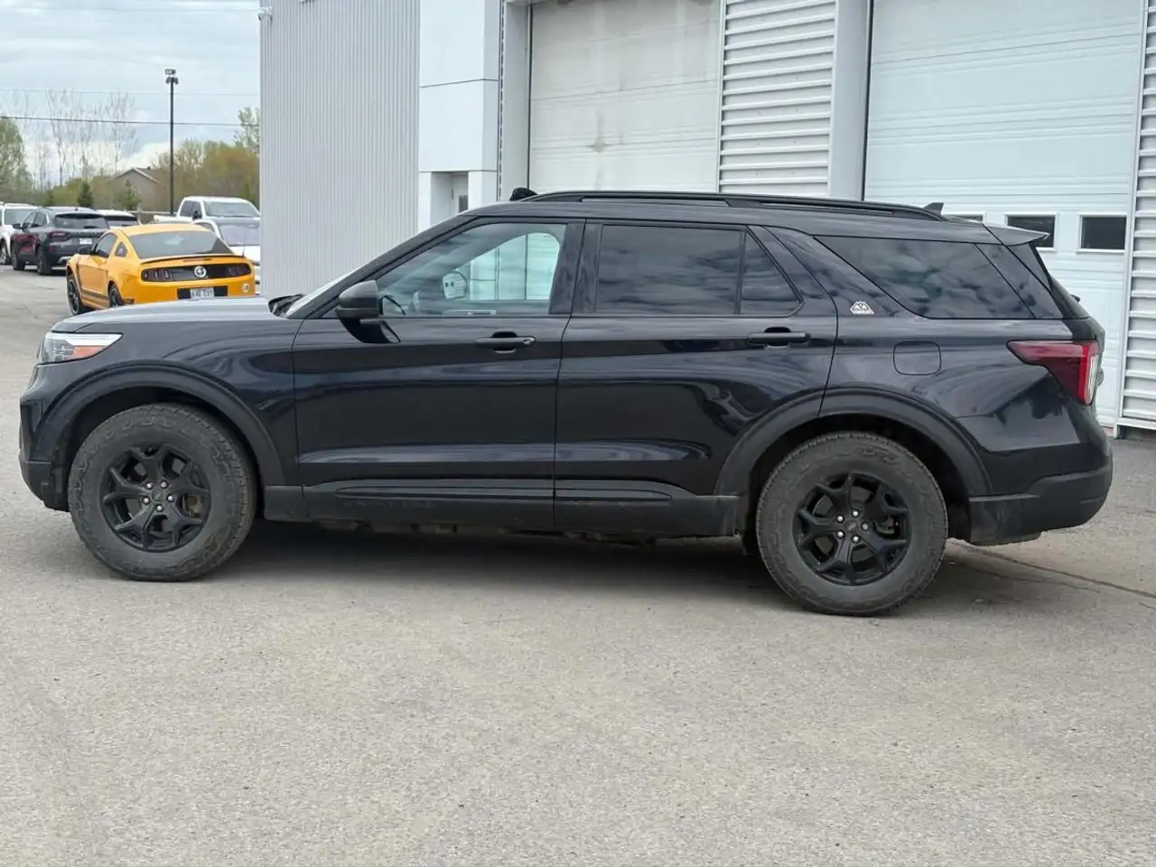 Ford Explorer снимка Ford Explorer