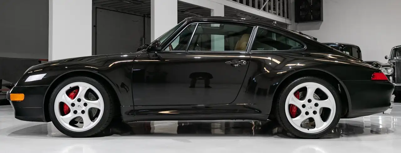 Porsche 911 CARRERA 4S SUNROOF COUPE (SIX-SPEED MANUAL, ONLY 1,926 MILES) SIX-SPEED MANUAL, ONLY 1,926 MILES, foto 10