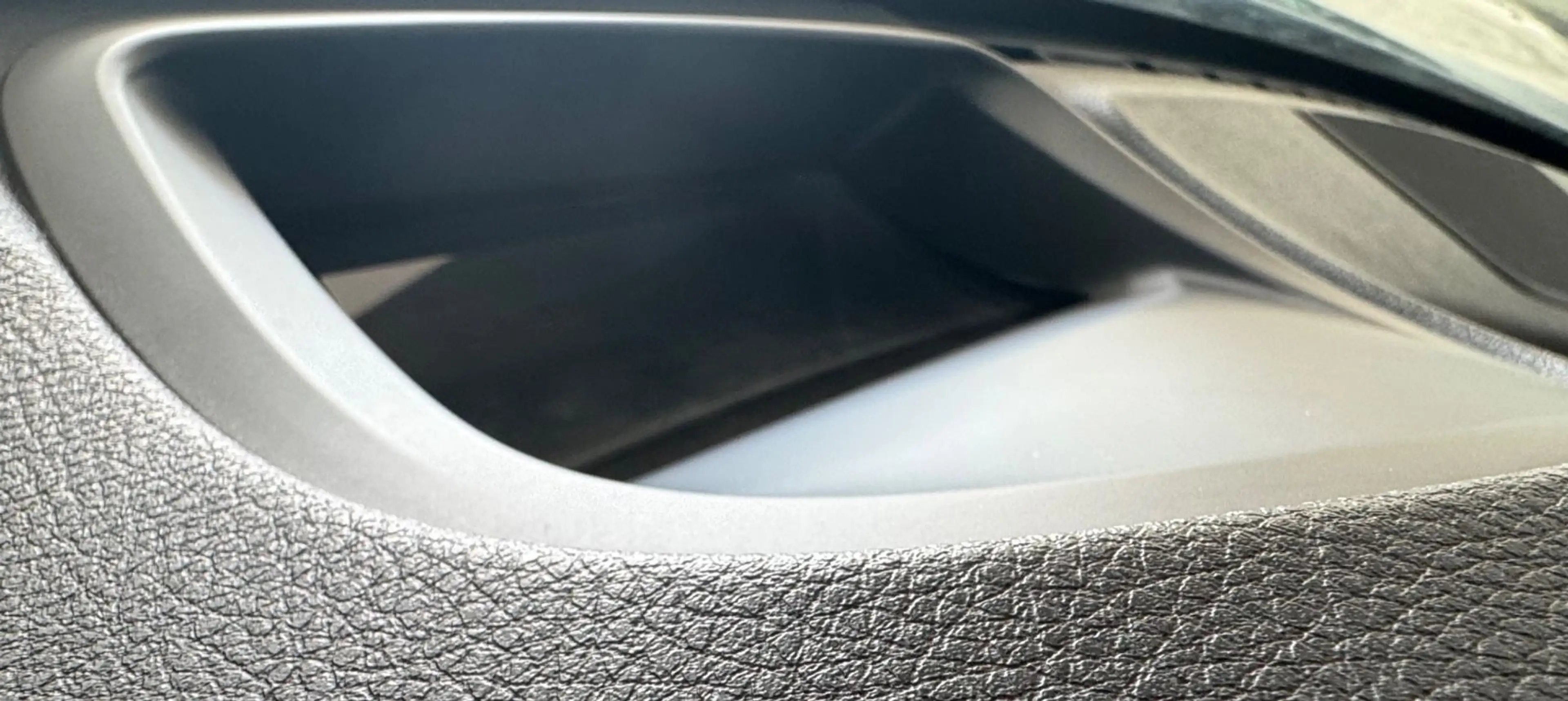 BMW 330 d Touring*AUTOM.*XENON*NAVI*HUD*KAMERA*KEYLES — photo 12