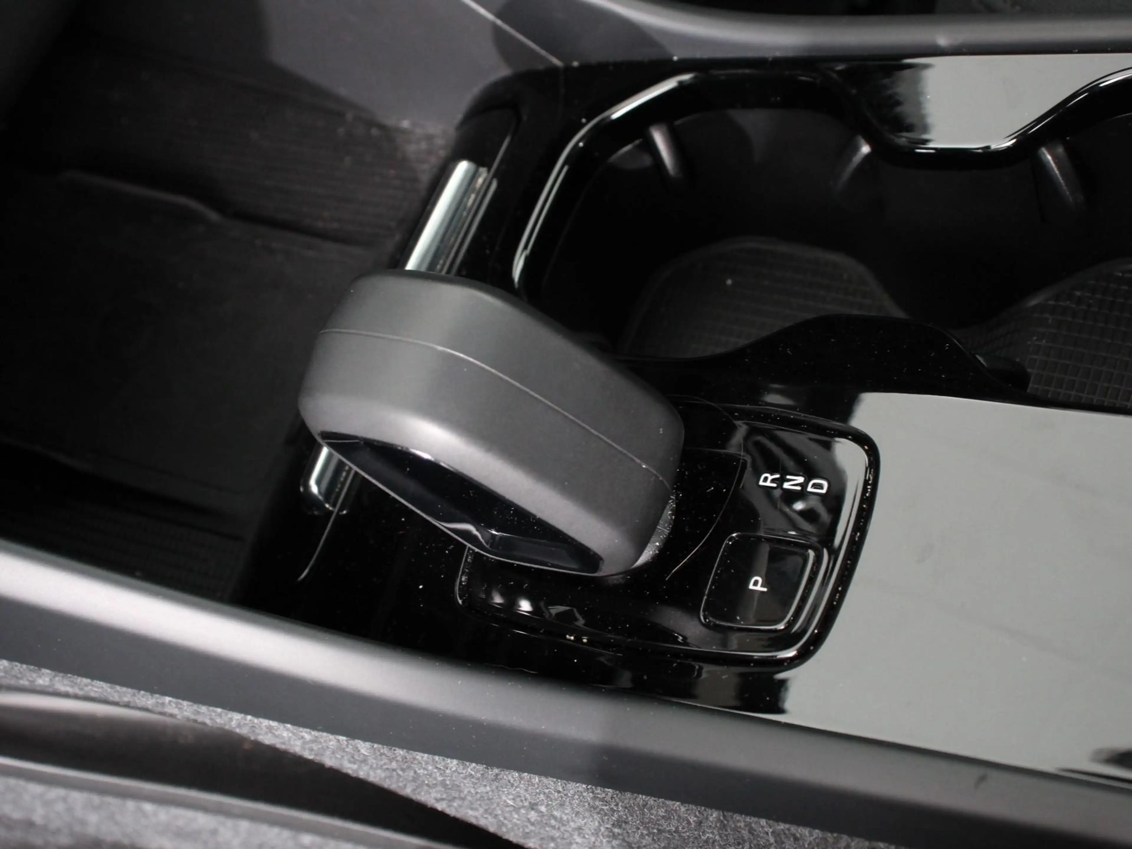 Volvo C40 Single Motor Plus 69 kWh Panoramadak Navigatie Cam — photo 14