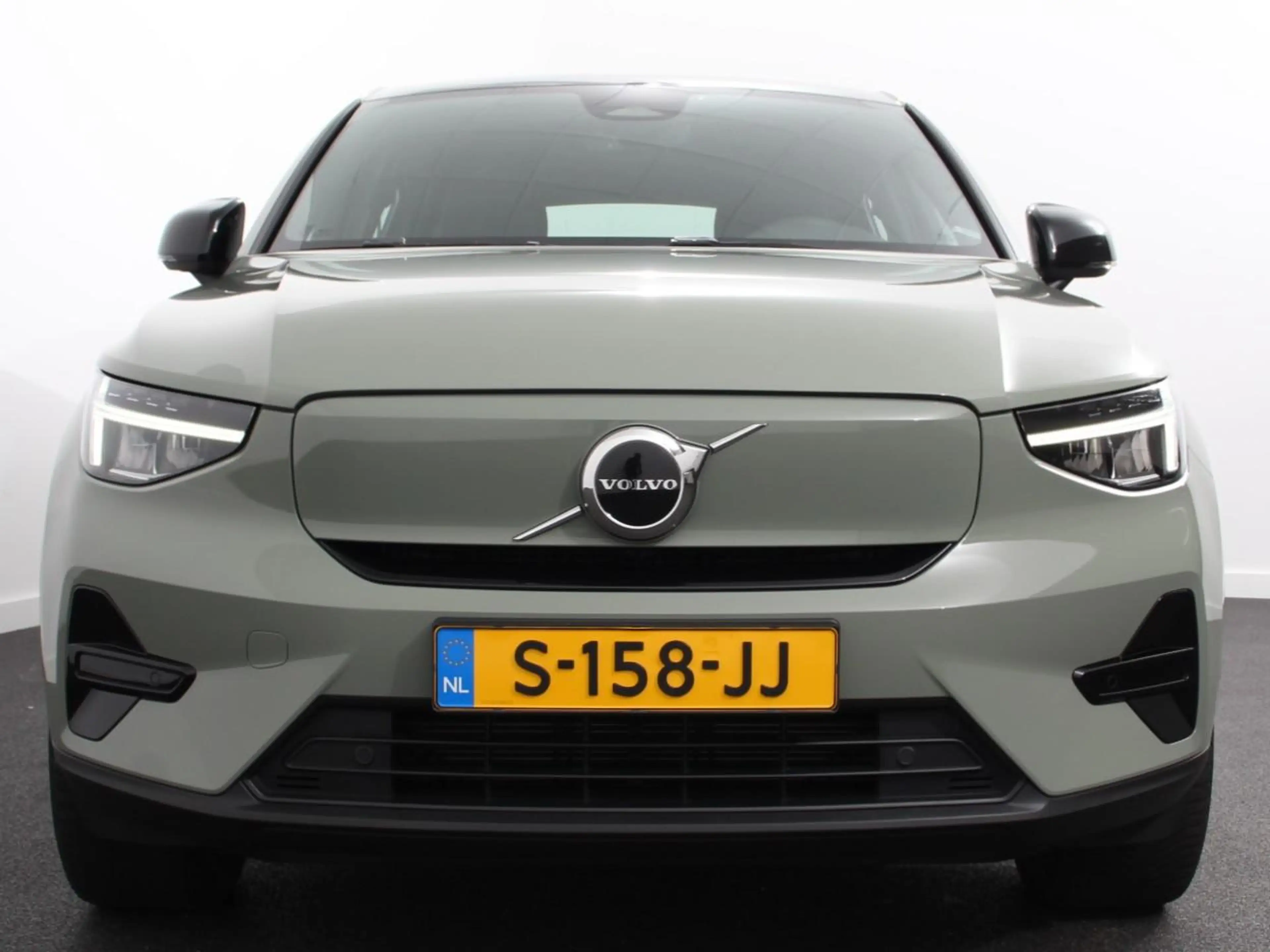 Volvo C40 Single Motor Plus 69 kWh Panoramadak Navigatie Cam — photo 4