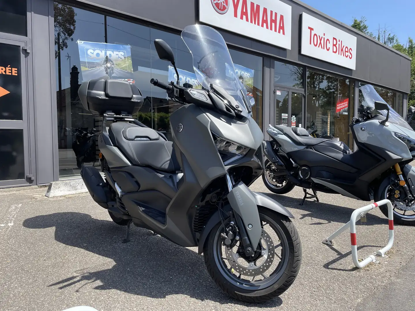 Yamaha X-Max 125 siva - 2